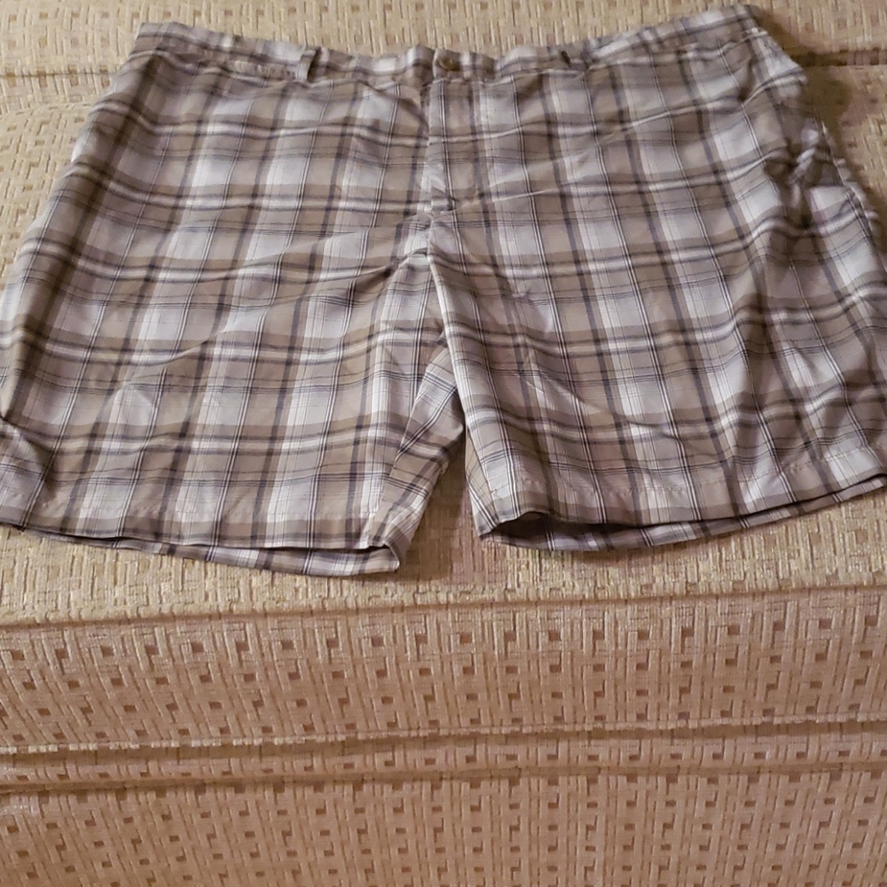 Men's Classic Ben Hogan Golf Shorts Size 46